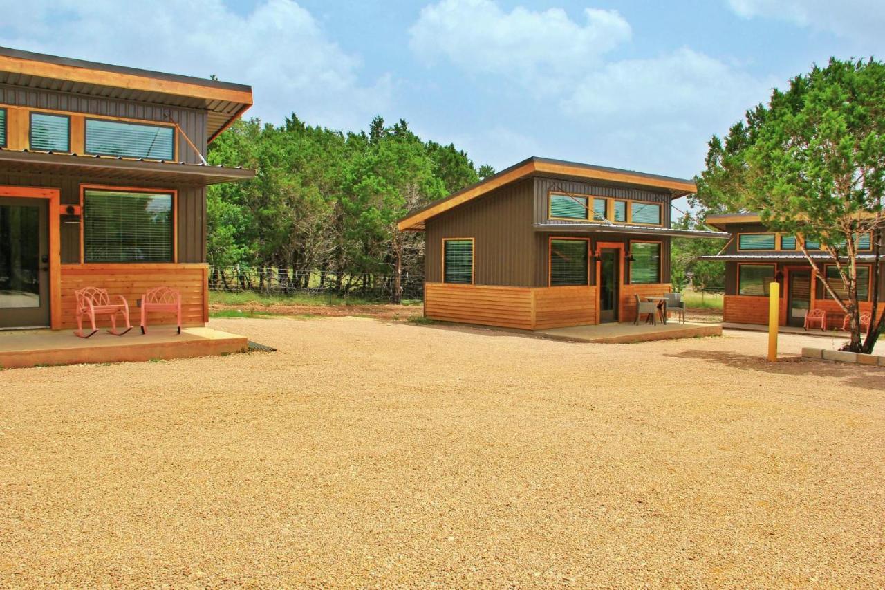 Green Acres Cottages - Fredericksburg Suite Уимбърли Екстериор снимка